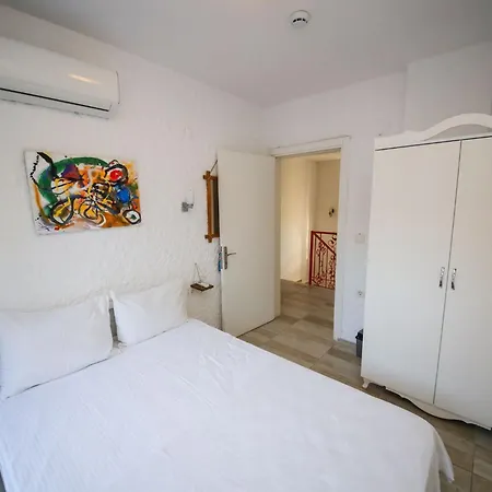 Oda ve Kahvaltı The One Alacatı