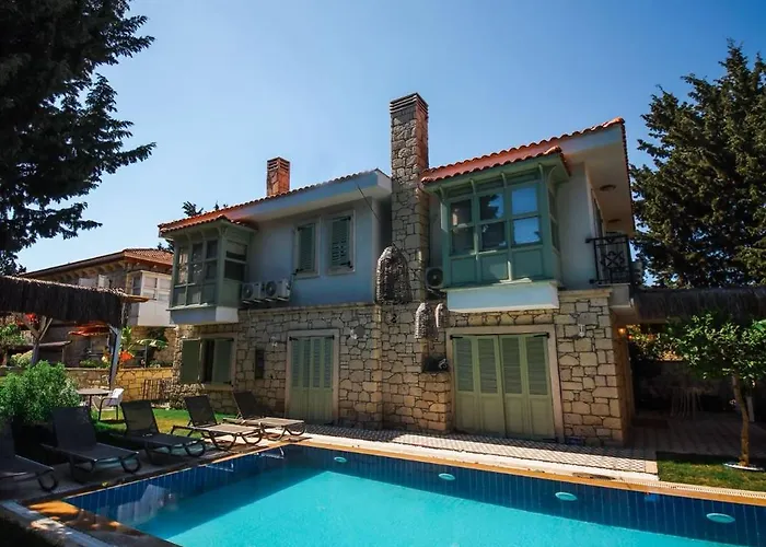 The One Alacati Nocleg ze śniadaniem *