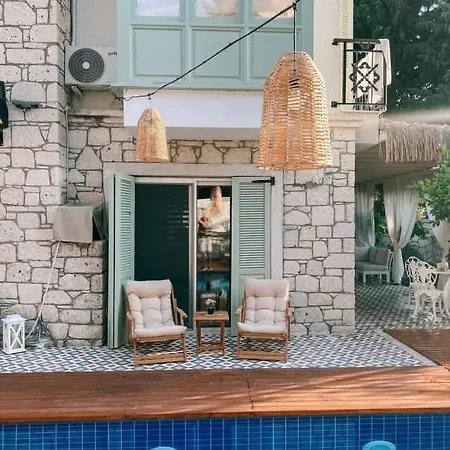 Bed & Breakfast The One Alacati